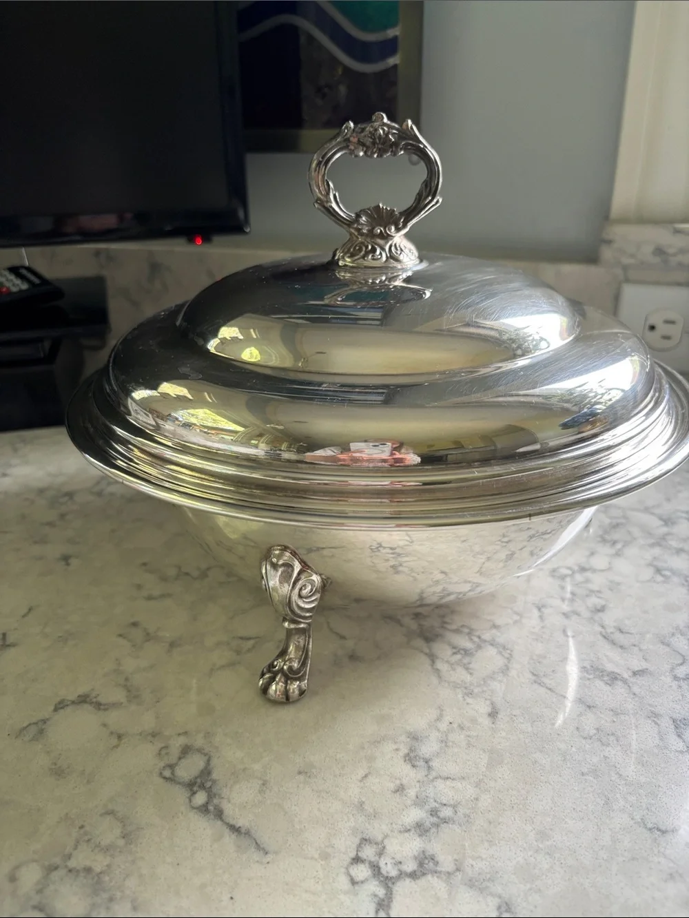 Vintage Silver-plateLidded Serving Bowl with Pyrex 2qt insert